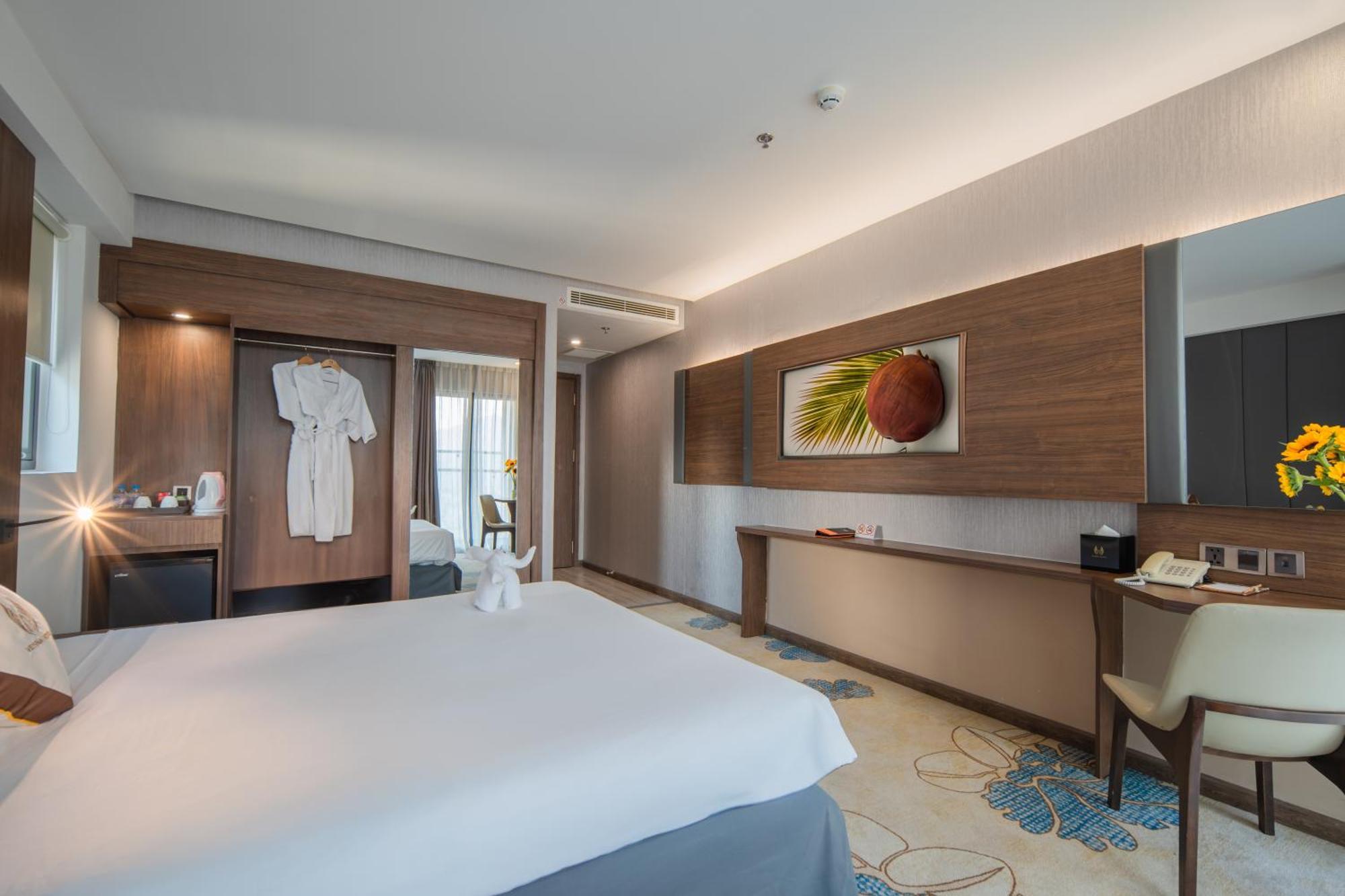 Vesna Hotel Nha Trang Exterior photo